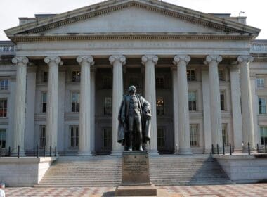 ABD Hazine Bakanlığı, DeFi Hizmetlerini Yasadışı Transferler İçin Kullanıldığını Açıkladı