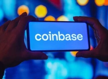 Coinbase, USDC İhraçcısı Circle Internet Financial’ın Azınlık Hissesini Satın Aldı