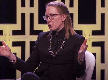 SEC Üyesi Hester Peirce, Kripto Endüstrisinin ABD’de Büyümesi Gerektiğini Söyledi