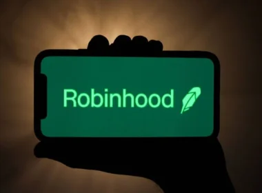 Robinhood, Eski FTX CEO’su Sam Bankman-Fried’in Hisselerini 605,7 Milyon Dolara Geri Aldı
