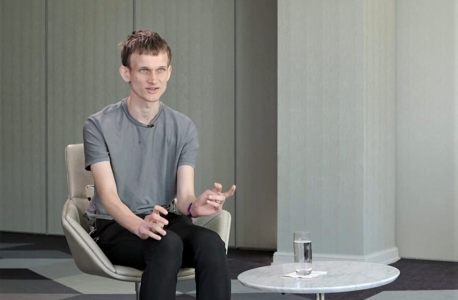 Vitalik Buterin, Ethereum’un “Cypherpunk” Köklerine Dönüş Çağrısı Yapıyor