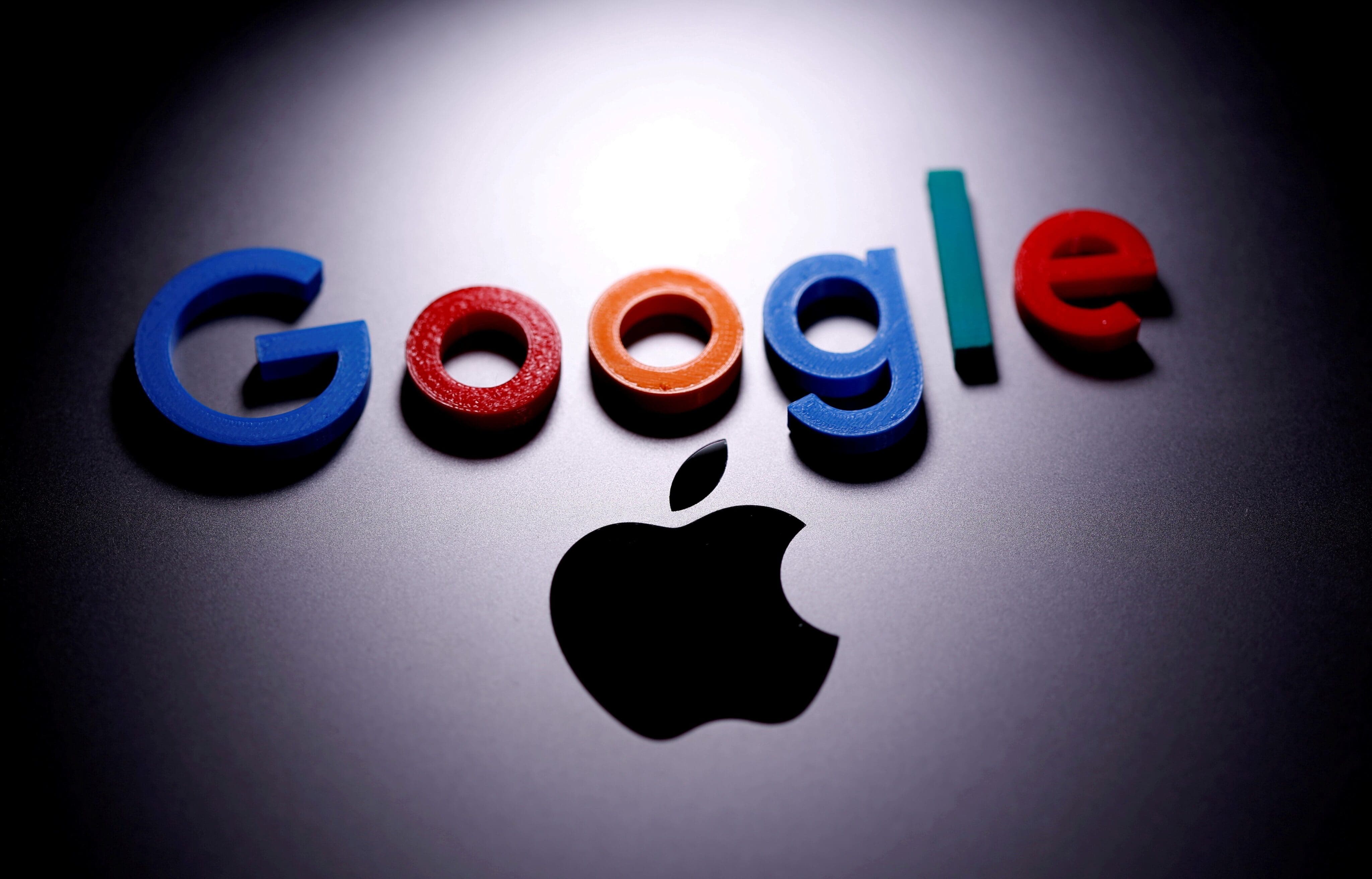 Apple ve Google, Yapay Zeka Arenasında Ortaklık Peşinde Mi?