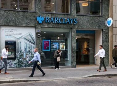 Barclays, S&P 500 Tahminini Yükseltti: 2025 için Yeni Hedef!