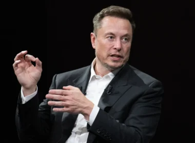 Elon Musk’tan FED Eleştirisi: “Saçma Şekilde Çok Fazla Personeli Var”