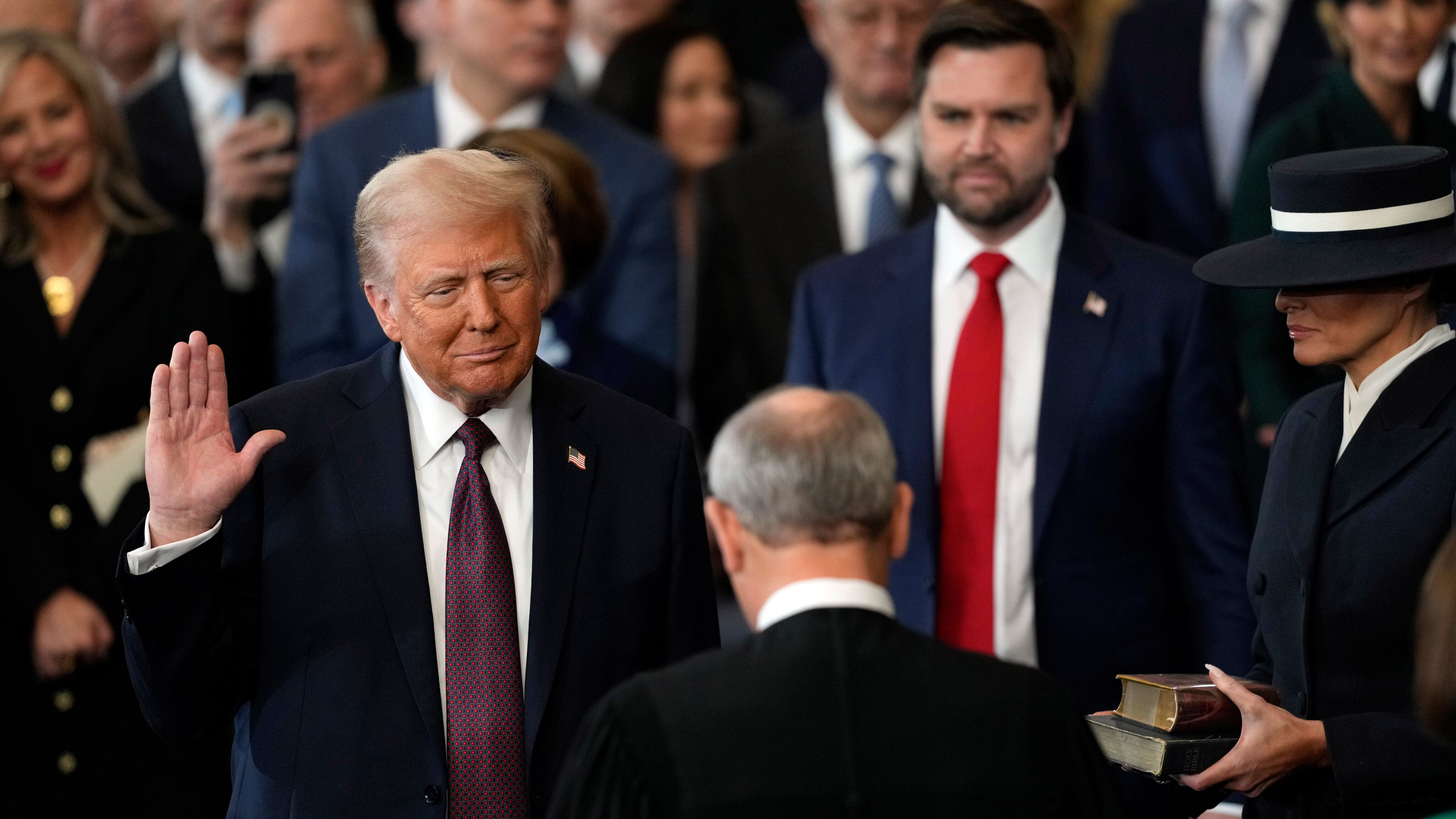 Trump Göreve Başladı: Kripto Paralar ise Mevzu Değildi