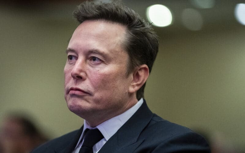 Musk’tan Federal Çalışanlara Sorgu: ”Hızlı Cevap Verin”