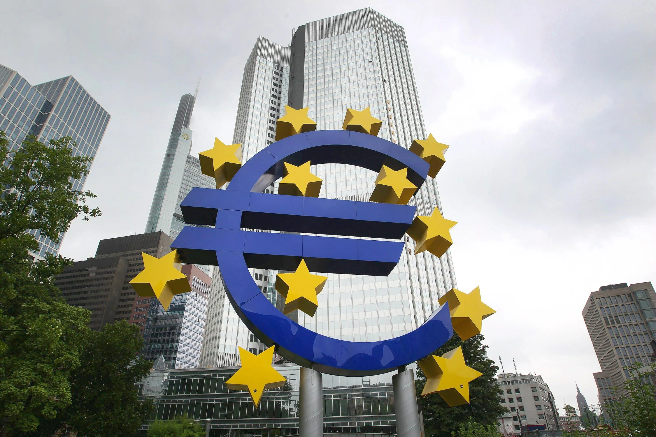 Trump’ın Kripto Hamlesi, Dijital Euro Sürecini Hızlandırabilir