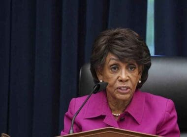 Maxine Waters, Stablecoinler için Düzenleyici Taslak Teklifi Yayınladı