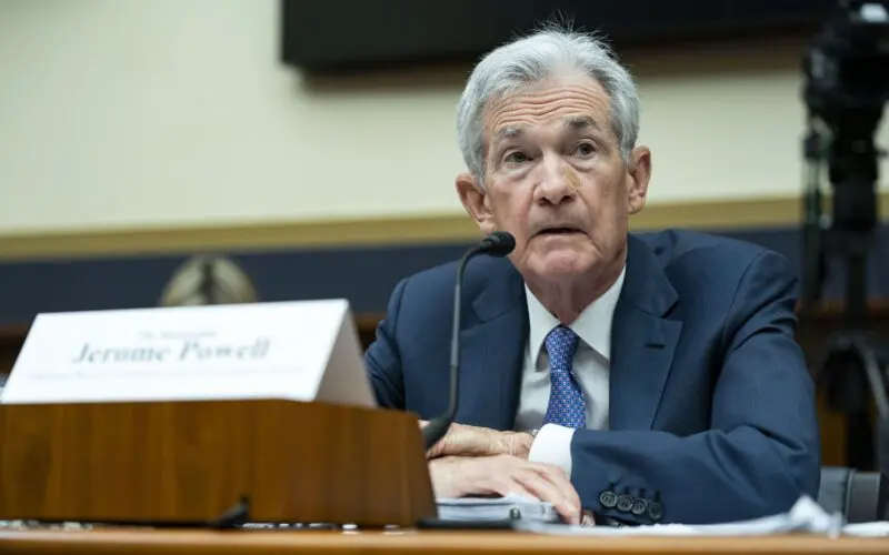 Fed Başkanı Jerome Powell, Faiz Politikası Konusunda Temkinli Mesajlar Verdi