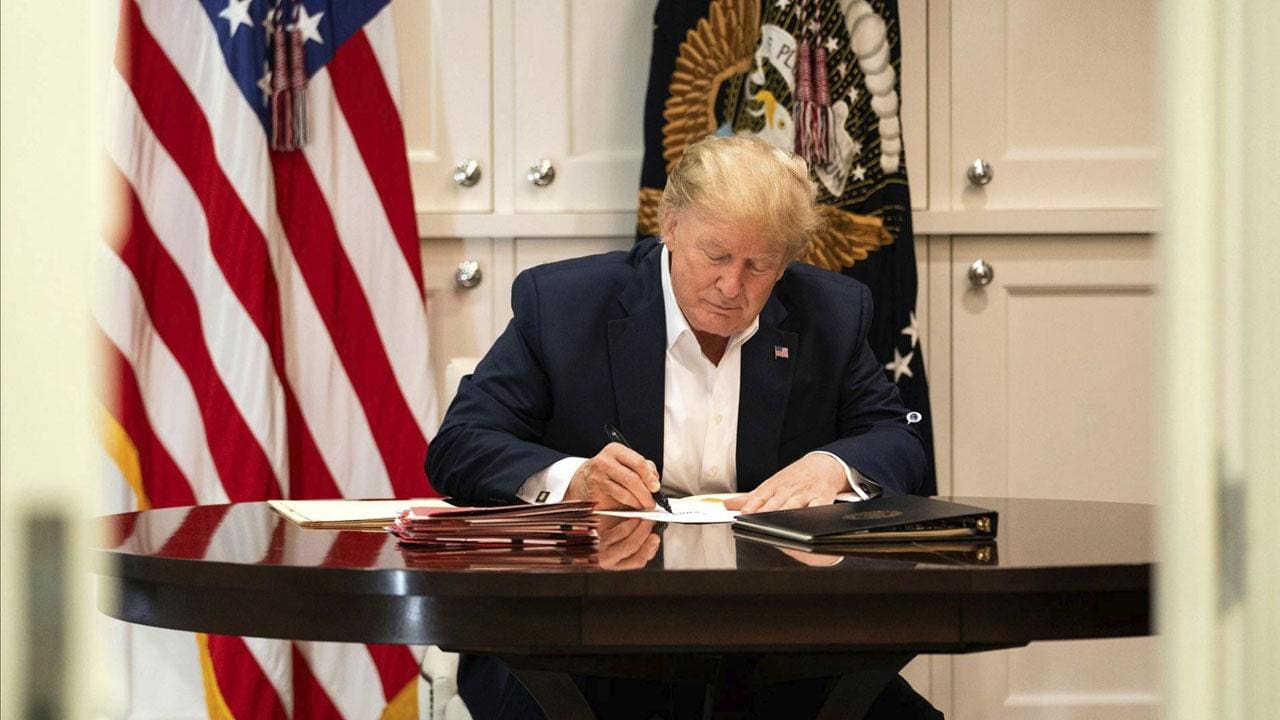 Donald Trump Bu Sefer Negatif Etkiledi: İthalat Vergileri Bitcoin’e Zarar Verdi