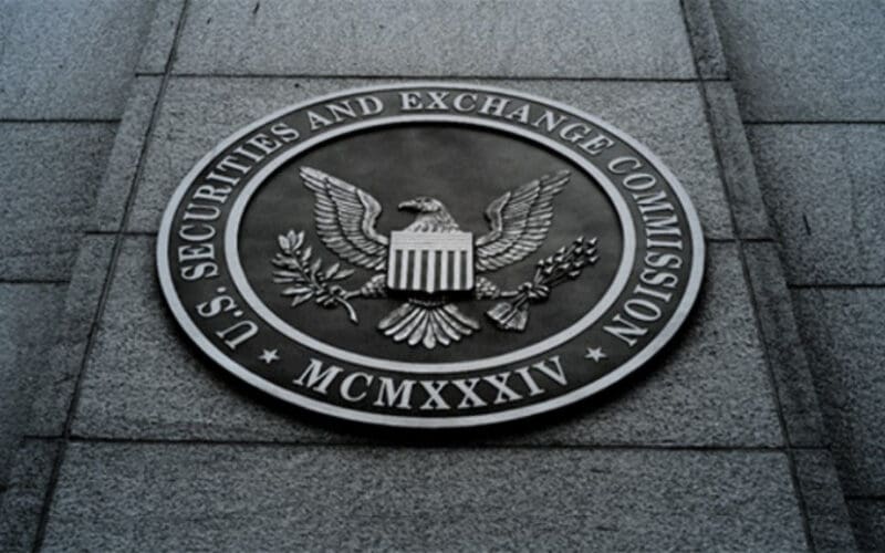 SEC, ETF Kararlarını Erteledi: Analistlerin Yorumları Neler?