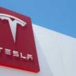 Tesla Nedir? Geleceği Şekillendiren Otomotiv Devi ve Kripto Dünyasındaki Rolü