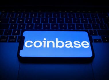Coinbase, Veri İhlallerinin Ardından Davalarla Karşı Karşıya Kaldı