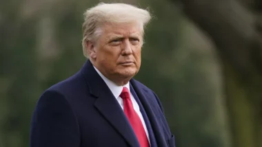 Demokratlar Harekete Geçti: Trump’ın Kripto Projeleri için SAR Belgeleri Talep Ediliyor