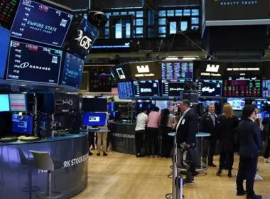 Küresel Piyasalarda Ticaret Rüzgarı: MSCI Tüm Ülkeler Endeksi Rekora Yaklaştı