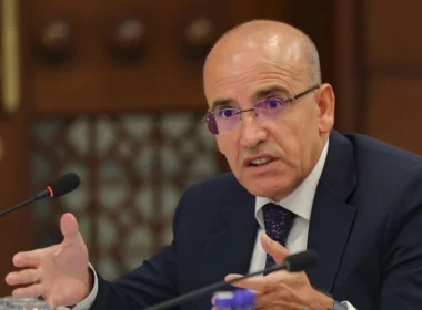 Bakan Şimşek ve TCMB Başkan Yardımcısı Akçay Toplantıda  Mesajlar Verdi