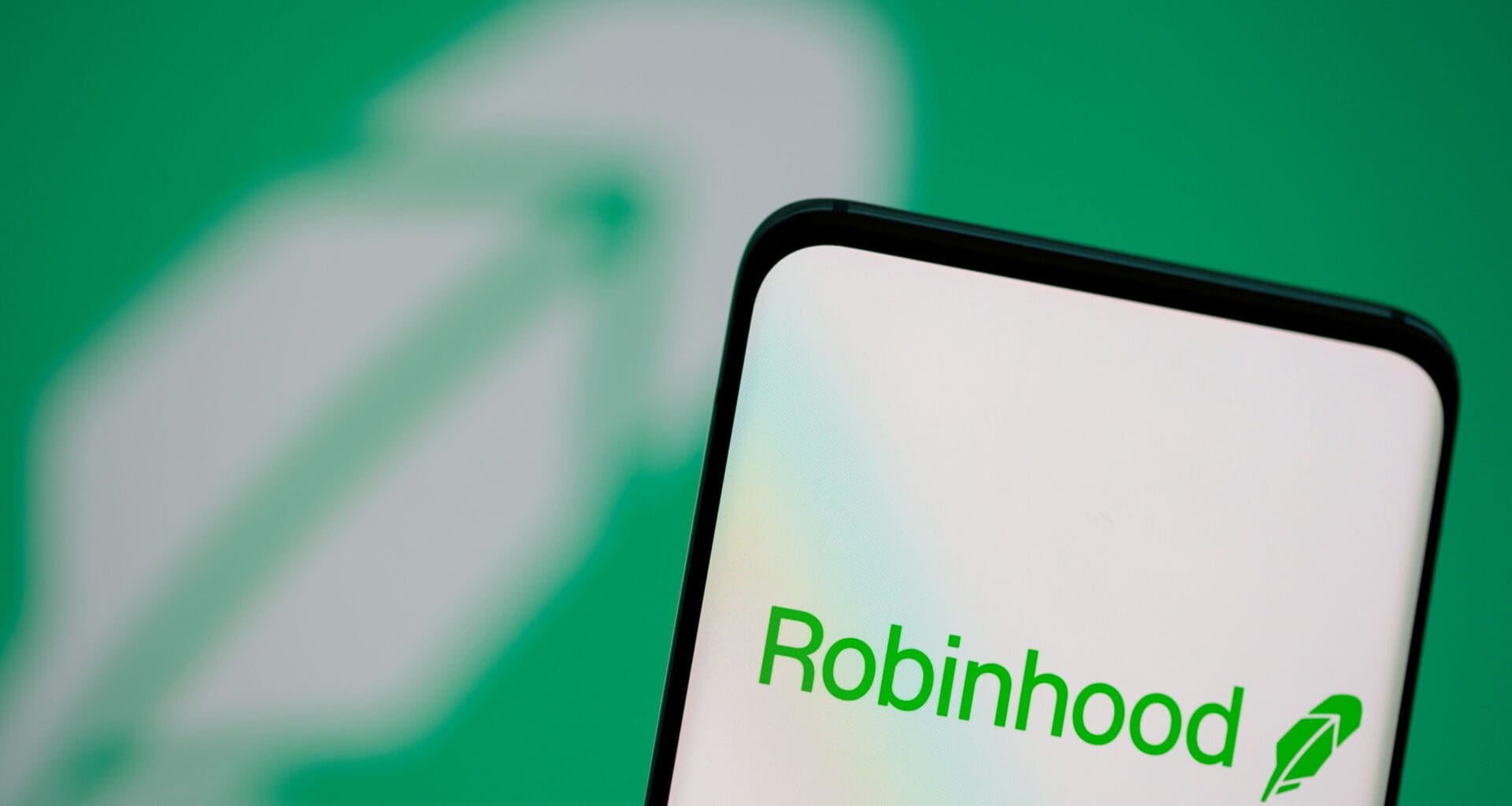 Robinhood, ETH ve SOL Staking Hizmetlerini Duyurdu!