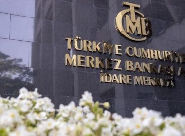 TCMB Faizi Sabit Tuttu: Ekonomistlerden Yıl Sonu için Tahminler!
