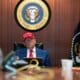 Trump İran’a Saldırıyı Doğruladı, Bitcoin 100.000 Doların Altına Geriledi