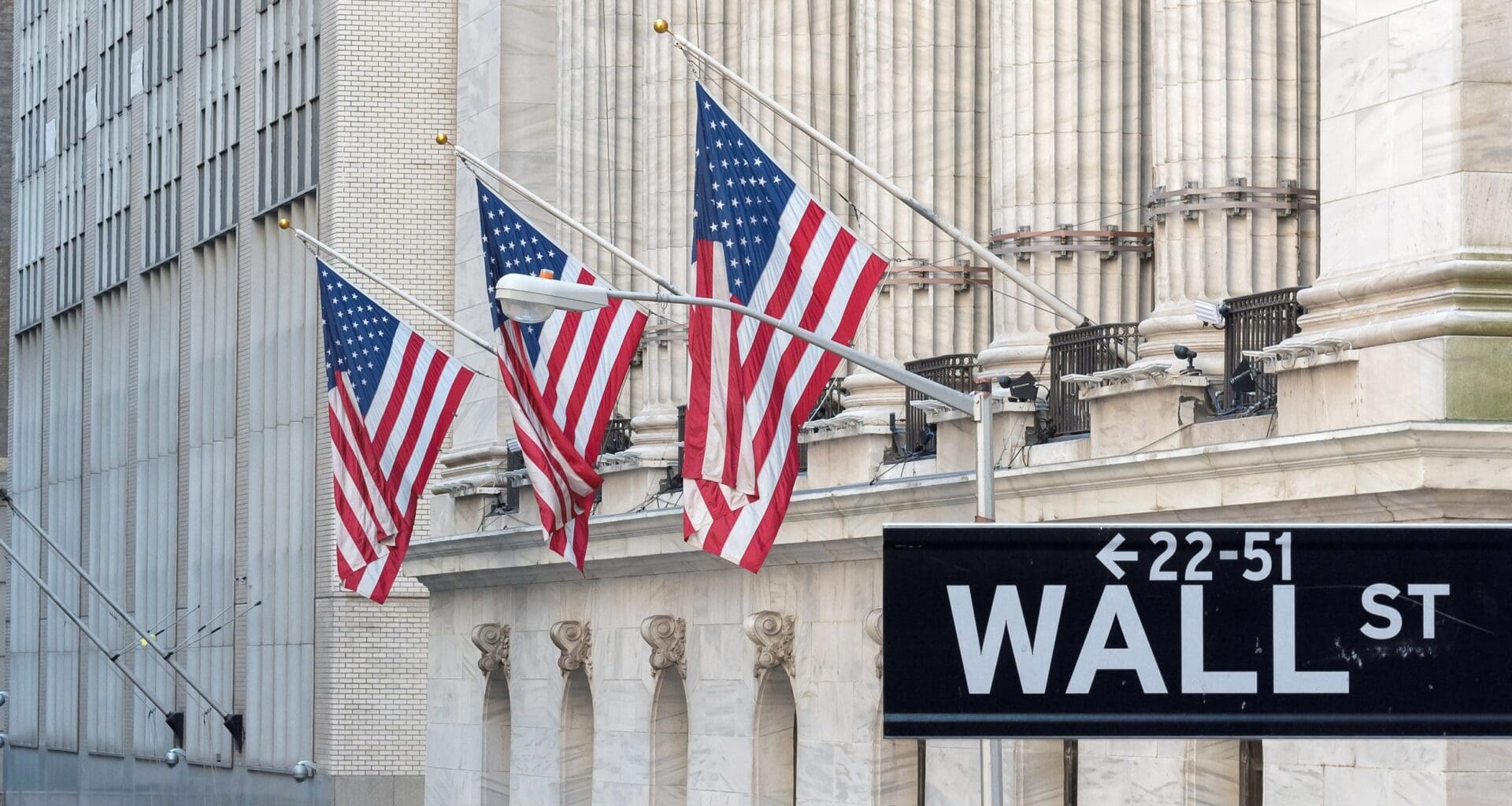 Küresel Piyasalarda Ateşkes Rüzgarı: Wall Street Rekor Kırdı