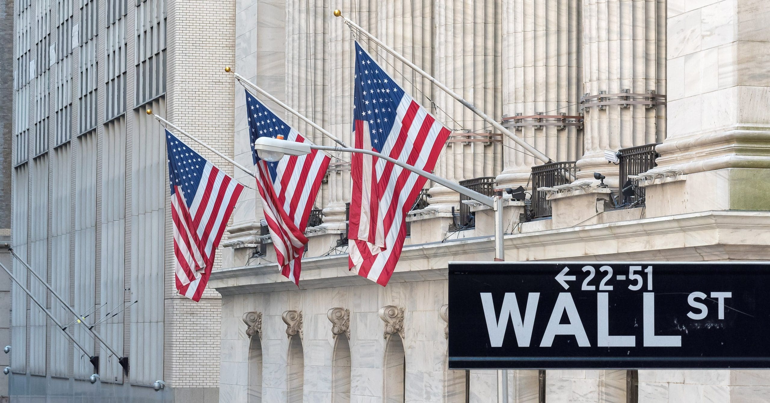 Küresel Piyasalarda Ateşkes Rüzgarı: Wall Street Rekor Kırdı