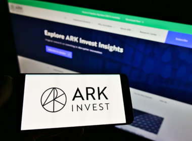COIN Hisselerinde Satışa Giden ARK Invest, Yatırımlarını Ethereum’a Kaydırdı