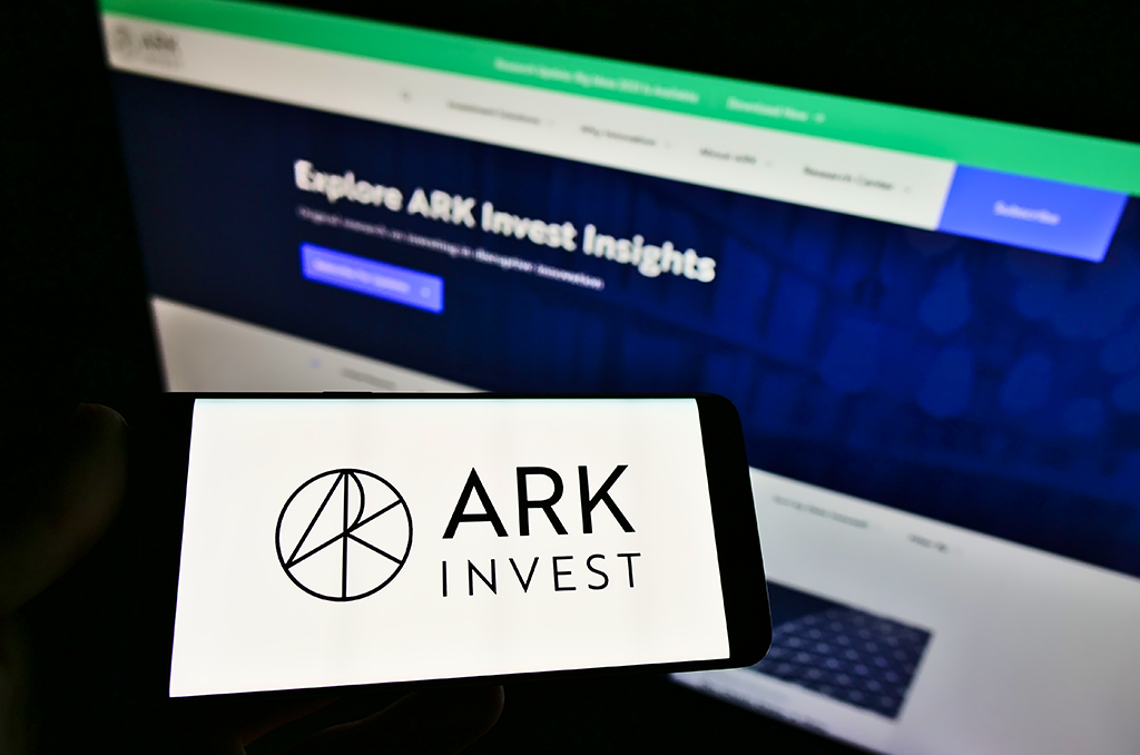 COIN Hisselerinde Satışa Giden ARK Invest, Yatırımlarını Ethereum’a Kaydırdı