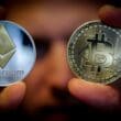 Ethereum ETF’lerine Kurumsal Giriş Arttıkça Bitcoin’i Geride Bıraktı!