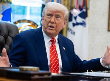 Trump’ın Kripto Projesinde Şaşırtan Gerçek: Milyonlarca Dolarlık Fon Yasaklı Şirketten mi Geldi?