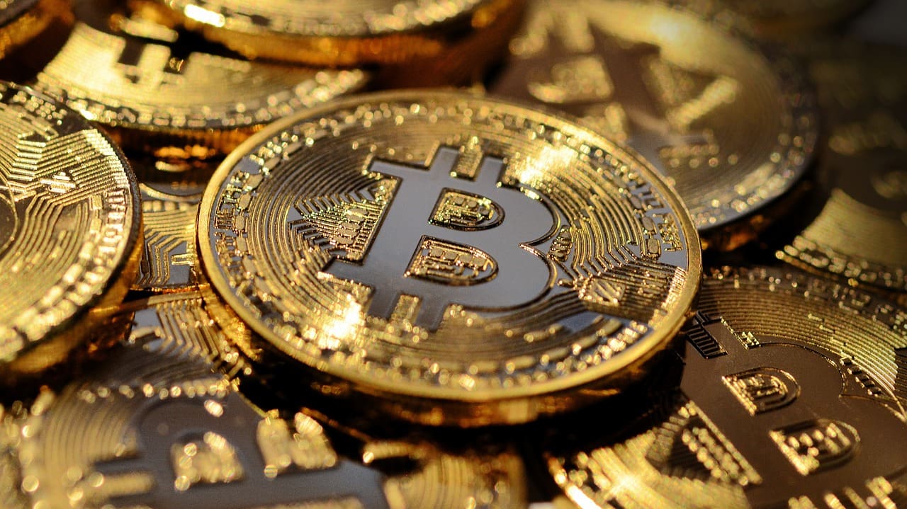 Standard Chartered, Bitcoin’de 3. Çeyrek ve Yıl Sonu Hedeflerini Paylaştı
