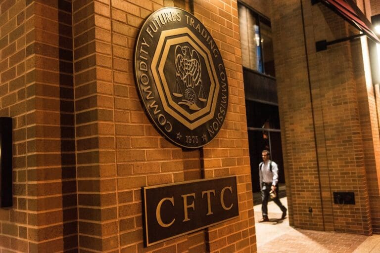 CFTC’de Koltuklar Boşalıyor, Kripto Piyasasında Düzenleme Krizi Kapıda