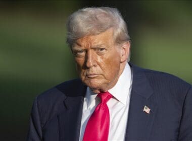Trump, Gümrük Tarifeleri, Bankalar ve Fed Başkanlığına Dair Önemli Açıklamalarda Bulundu