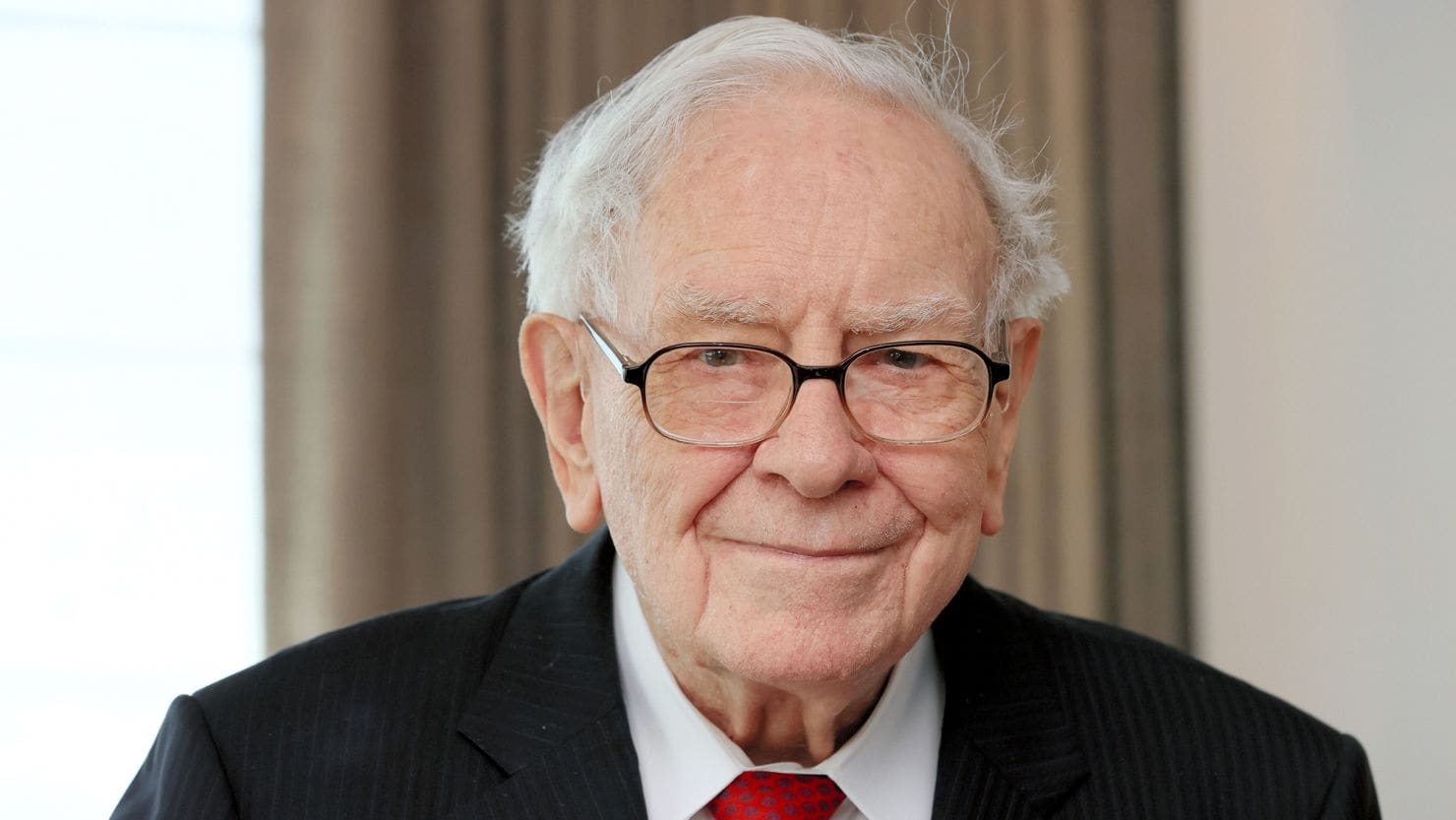Warren Buffett’tan Yeni Yatırım Hamlesi: Dev Şirkete Güvendi!