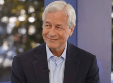 JPMorgan CEO’sundan Uyarı: “Fed’in Faiz İndirimleri Garanti Değil”
