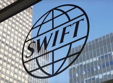 Swift’ten Bir Stratejik Ortaklık Daha: Chainlink de Devreye Giriyor!