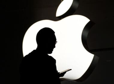 Apple Hisseleri Yeni Rekorunu Kırdı!