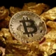 Altın Beş Yılın En Sert Düşüşünü Yaşarken, Analistler Bitcoin için Yeni Zirve Tahmini Yaptı