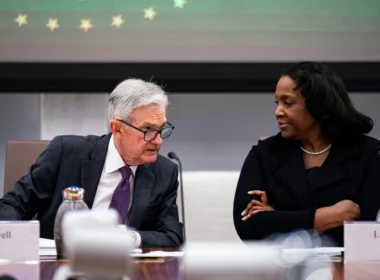 Fed Üyesi Lisa Cook’un Açıklamaları Piyasaları Sarstı: Bitcoin 7 Ayın Dibinde