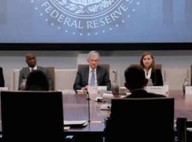 Fed’de Aralık İndirimi için Görüş Ayrılıkları Derinleşti: WSJ Analisti Kulisleri Paylaştı