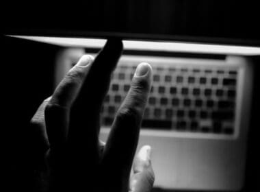 Kripto Fenomeni 300 Milyon Dolarlık Dolandırıcılık Suçlamasıyla Tutuklandı