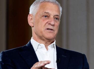Standard Chartered CEO’su: “Nakit Paranın Sonu Geldi”