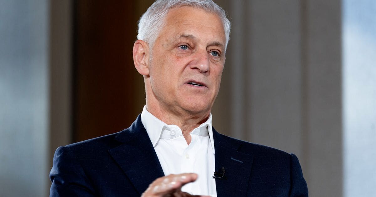 Standard Chartered CEO’su: “Nakit Paranın Sonu Geldi”