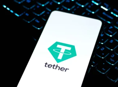 Tether’e S&P’den Zayıf Not, Hayes’ten de Uyarı: Faiz İndirimi Bahsine mi Girdi?