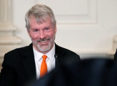 Strategy, Nasdaq 100’deki İlk Büyük Sınavını Atlatsa da MSCI Riski Sürüyor