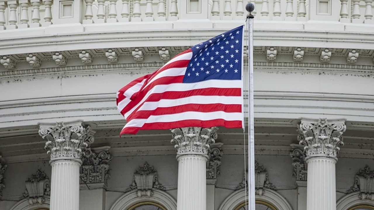 ABD’de Hükümet Kapanma Riski Yeniden Yükseldi: Demokratlar ICE Fonuna Karşı Çıkıyor