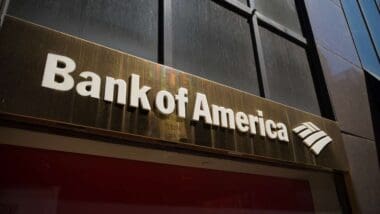 Bankalar Endişeli: BoFA CEO’su “Faizli Stablecoin’ler 6 Trilyon Dolar Mevduat Çekebilir” Diyor