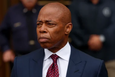 Eski New York Belediye Başkanı Hakkında Rug Pull İddiaları: Token Yüzde 80 Değer Kaybetti