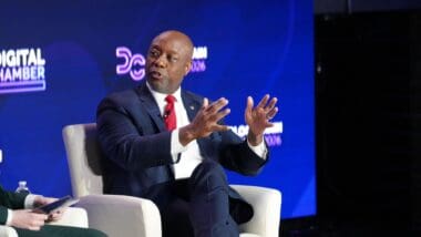 Kripto Yasasında Kritik Dönemeç: Senatör Tim Scott “Taslak Hafta Sonuna Kadar Masamda”