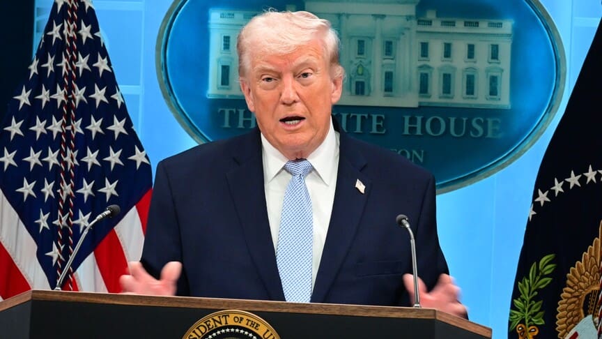 Hürmüz Boğazı Açıklaması Piyasaları Hareketlendirdi!