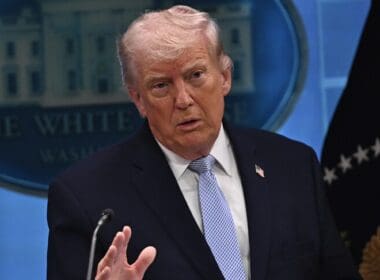 TRUMP Tokenda Gözler Etkinliğe Çevrildi: Tarih Yaklaşırken Balinalar Alım Yapıyor